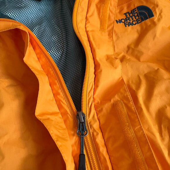 North Face Rain Jacket - Picture 9 of 9